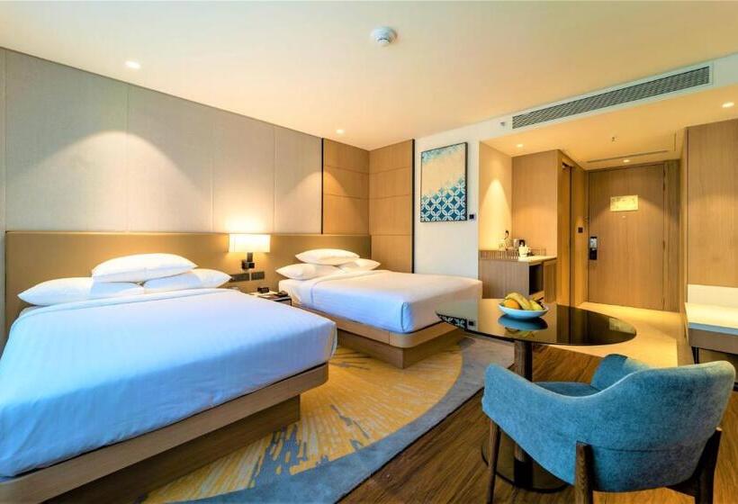 اتاق پرمیوم, Courtyard By Marriott Vadodara