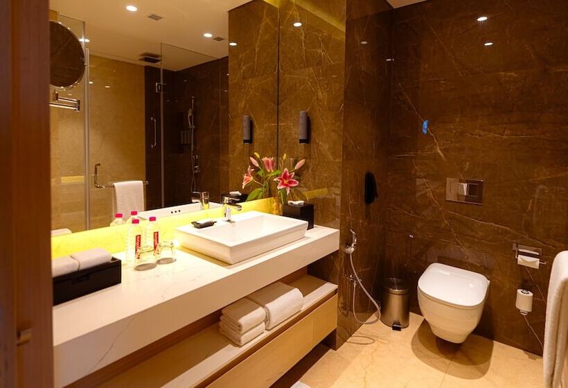 اتاق پرمیوم, Courtyard By Marriott Vadodara