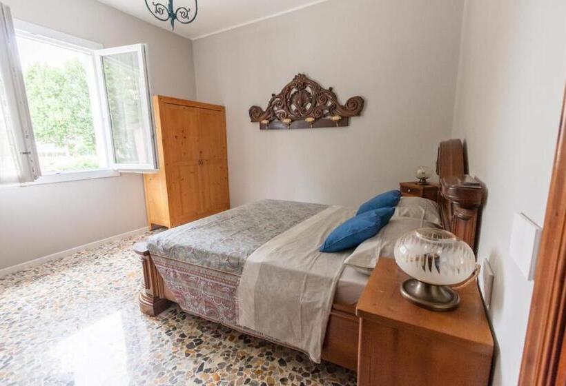 اتاق استاندارد, La Brunita