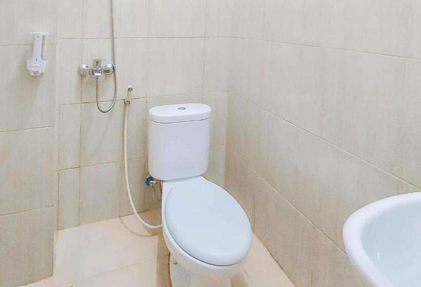 اتاق اکونومی, Urbanview Hotel Bundaran Besar Palangkaraya By Reddoorz