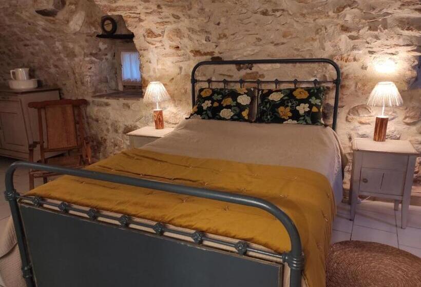 اتاق استاندارد سه نفره, Chambres Du Clocher