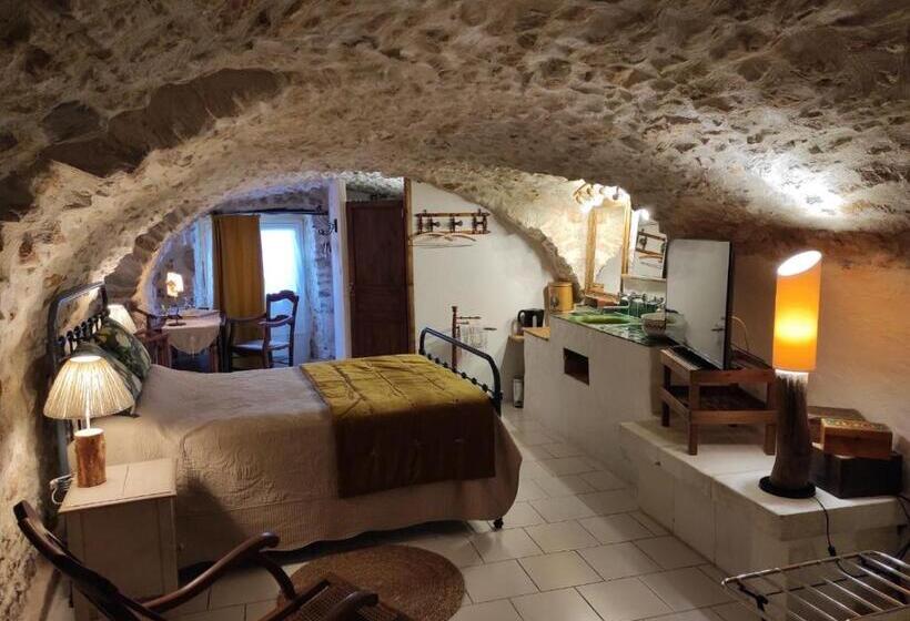 خانه 3 خوابه, Chambres Du Clocher