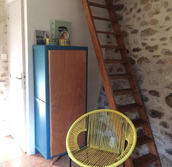خانه 3 خوابه, Chambres Du Clocher