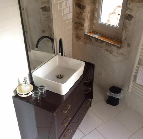 خانه 3 خوابه, Chambres Du Clocher