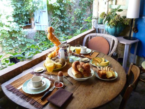خانه 3 خوابه, Chambres Du Clocher