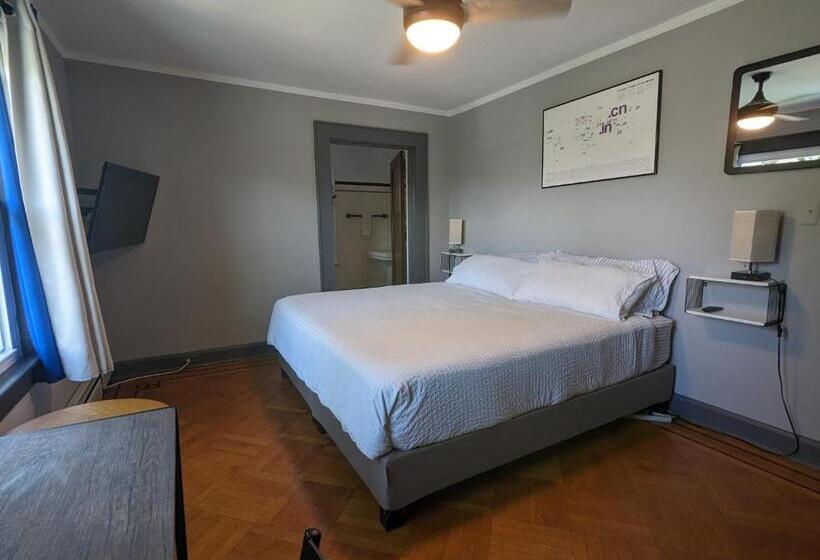اتاق استاندارد, Guesthouse