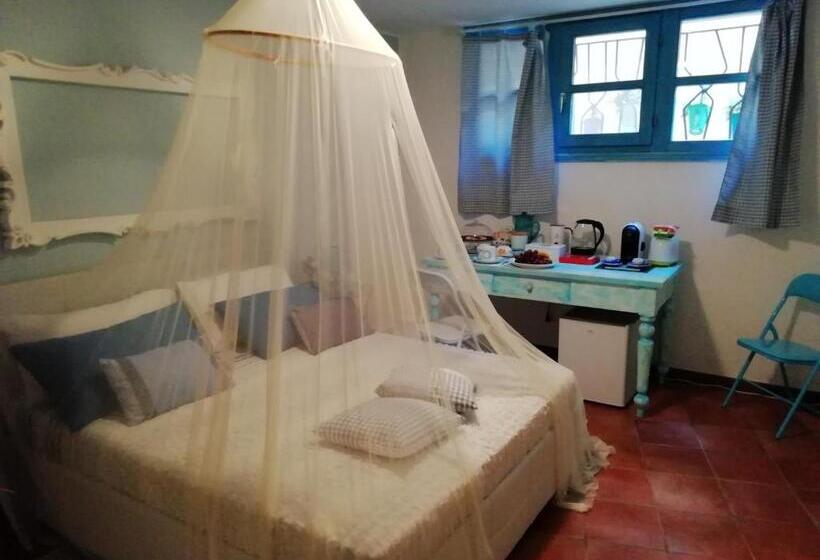 سوییت جونیور, La Forma Dell Acqua