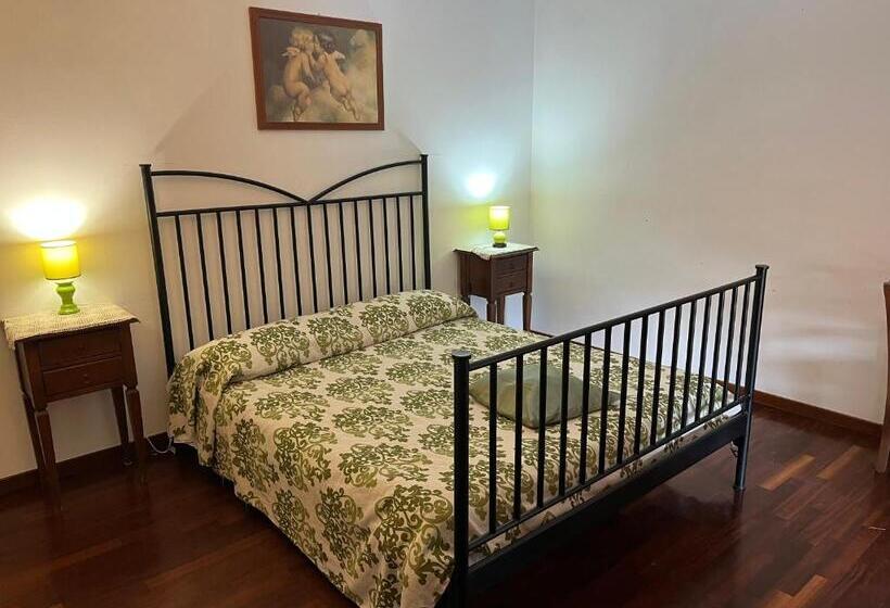 اتاق استاندارد با تخت بزرگ, Agriturismo Montefosco