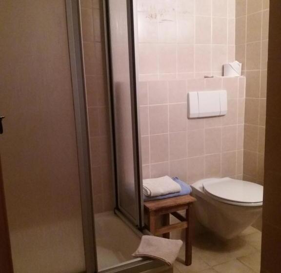 Standard room with outdoor bath, Gästehaus Zunterer