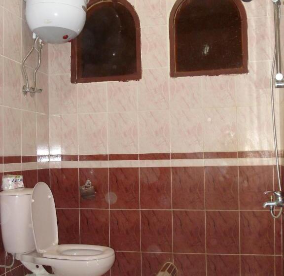 اتاق استاندارد سه نفره, Western Desert Hotel & Safari
