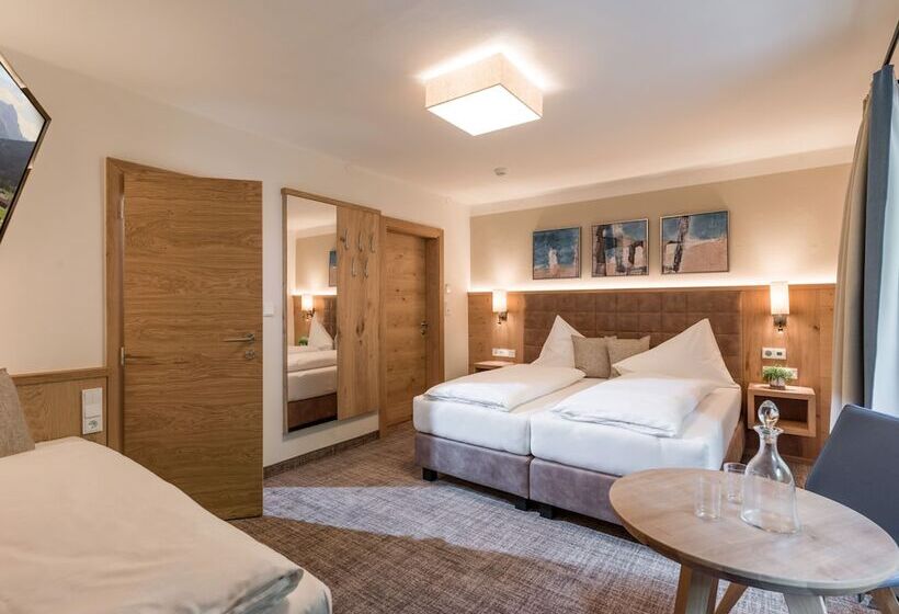 اتاق استاندارد سه نفره, Alpen Glück Hotel Unterm Rain Garni