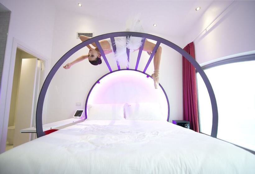 اتاق استاندارد با وان آب گرم, Irooms Forum & Colosseum