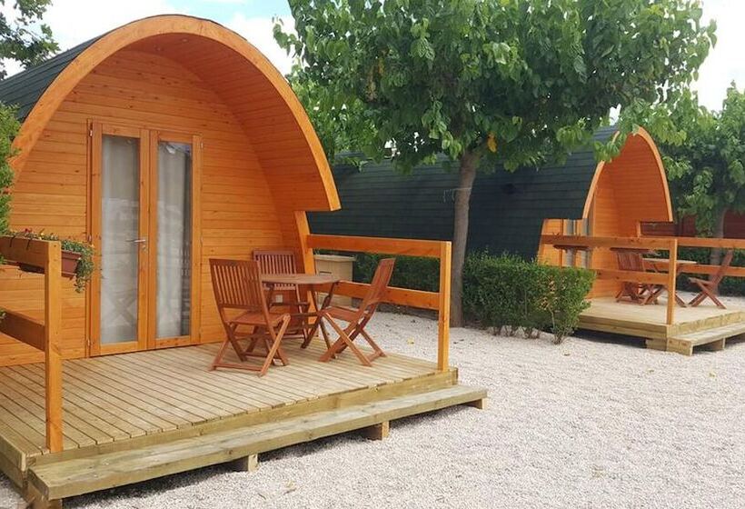بانگلوی استاندارد, Camping Els Ports