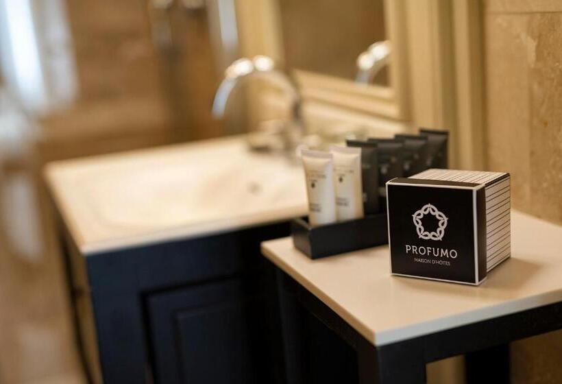 اتاق استاندارد, Profumo Maison Colosseo