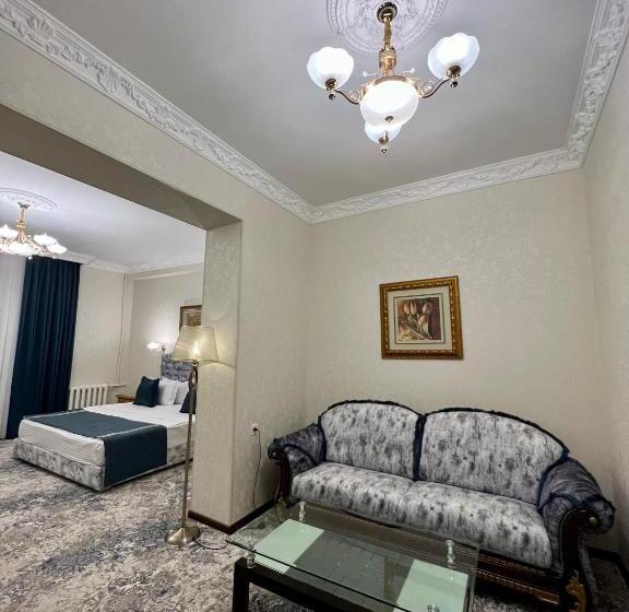 Suite, Asia Bukhara