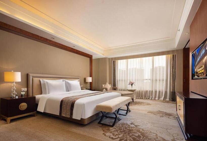 سوییت لوکس, Shenzhen Baolilai International