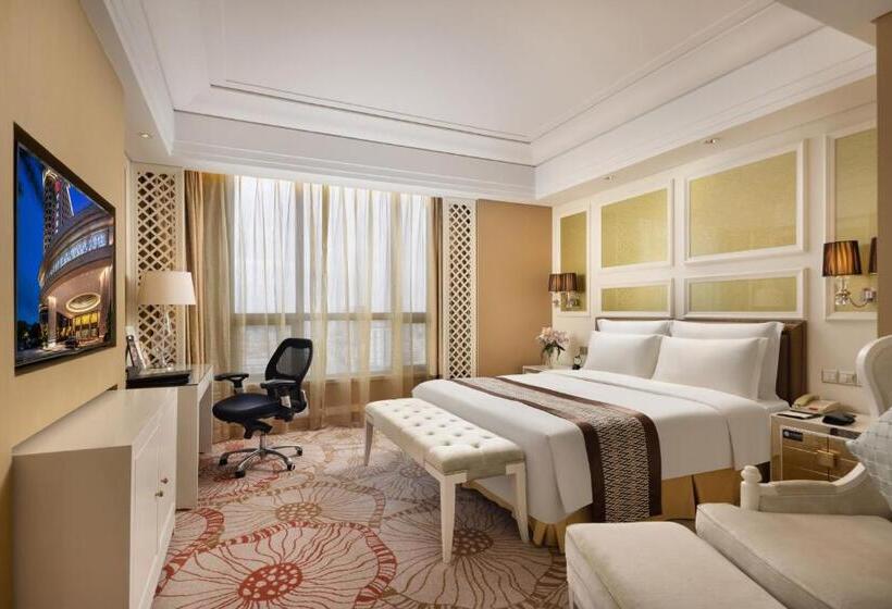 سوییت اجرایی, Shenzhen Baolilai International