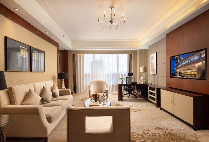 سوییت لوکس, Shenzhen Baolilai International