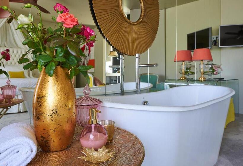 سوییت لوکس, Carmo S Boutique Hotel   Small Luxury Hotels Of The World