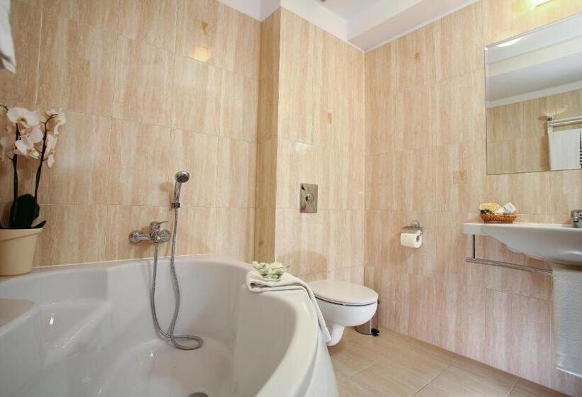 اتاق لوکس, Duet Centrum