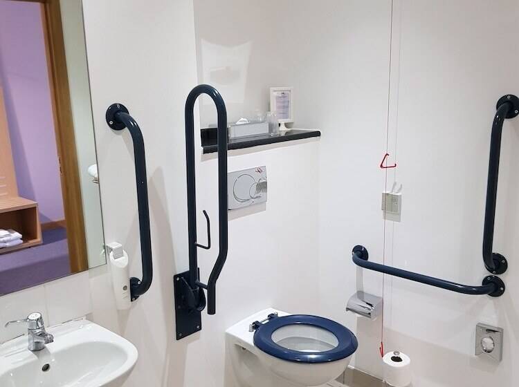 اتاق استاندارد برای معلولان, Holiday Inn Express Rotherham – North