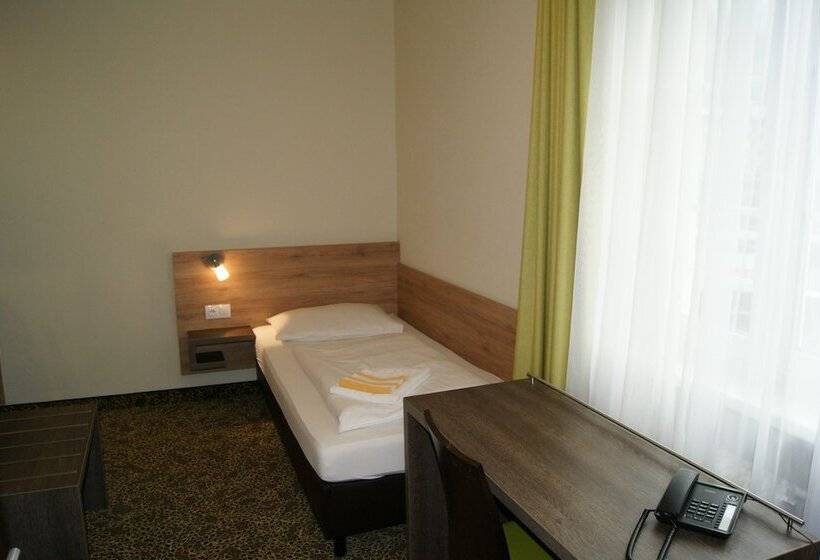 Standard Single Room, Lindenhof