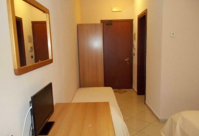 اتاق استاندارد با بالکن, Royal Hotel Montevergine
