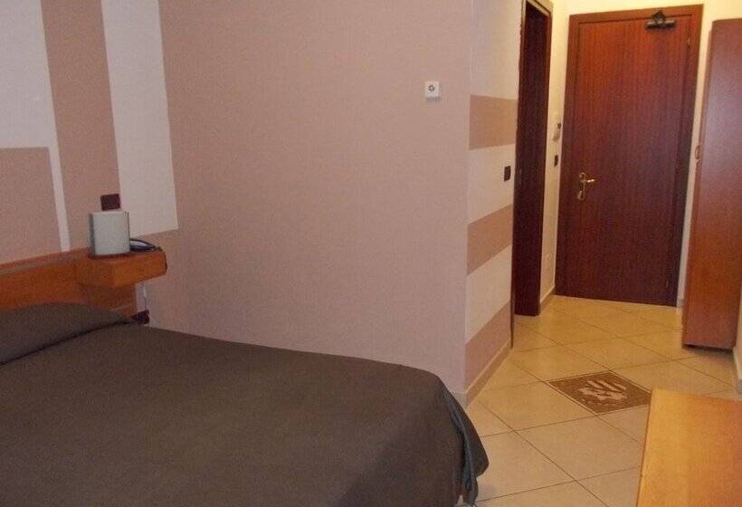 اتاق استاندارد با بالکن, Royal Hotel Montevergine