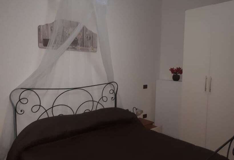 اتاق استاندارد با بالکن, Royal Hotel Montevergine