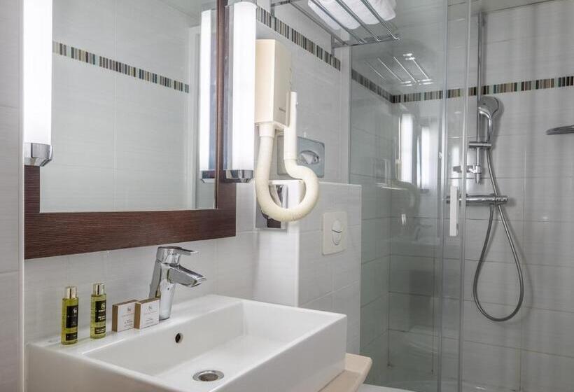 اتاق استاندارد, Hôtel 85 Saint Honore