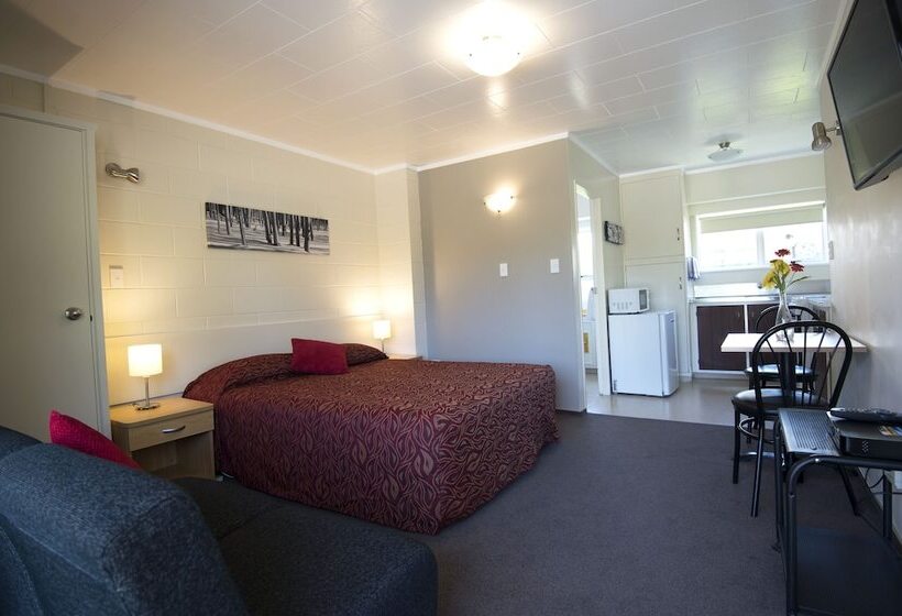 استودیوی سوپریور, Kapiti Gateway Motel