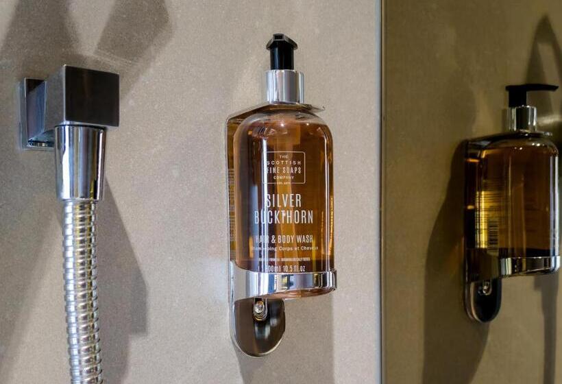 اتاق خانوادگی, Bloc Hotel London Gatwick Airport