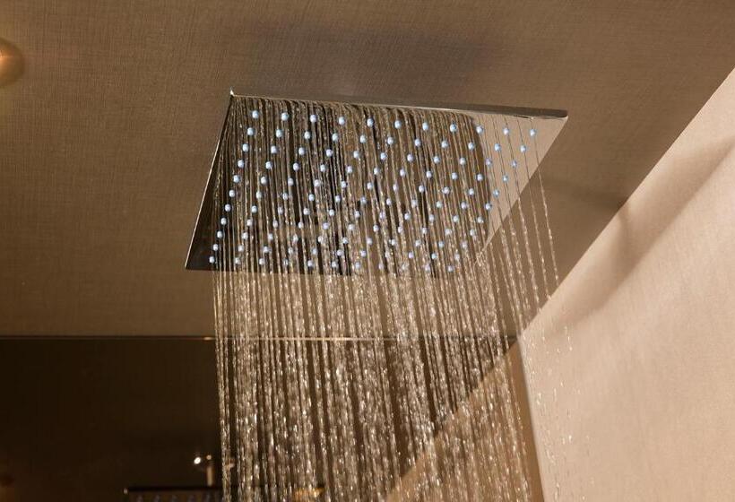 اتاق استاندارد یک نفره, Bloc Hotel London Gatwick Airport