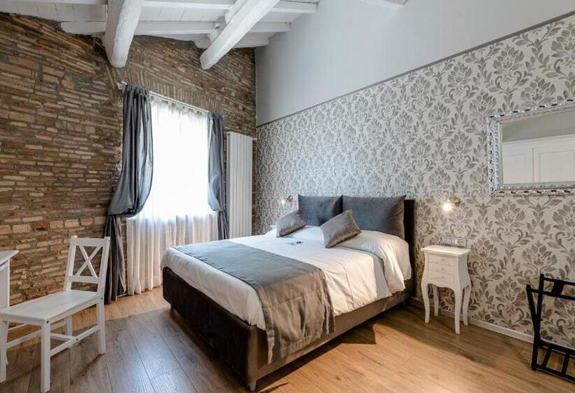 اتاق لوکس, Relais La Fornarina