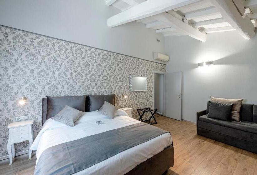 اتاق لوکس, Relais La Fornarina