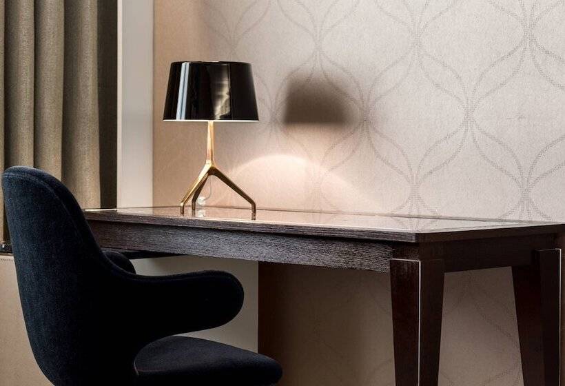 اتاق لوکس, Ac Hotel Paris Porte Maillot By Marriott