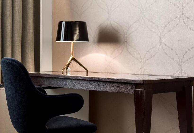 اتاق لوکس با تخت بزرگ, Ac Hotel Paris Porte Maillot By Marriott