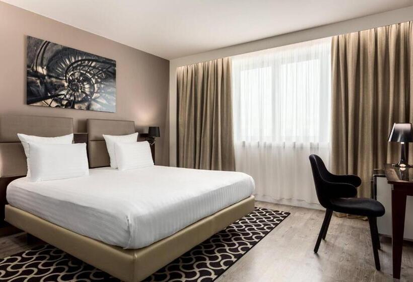 اتاق لوکس با تخت بزرگ, Ac Hotel Paris Porte Maillot By Marriott