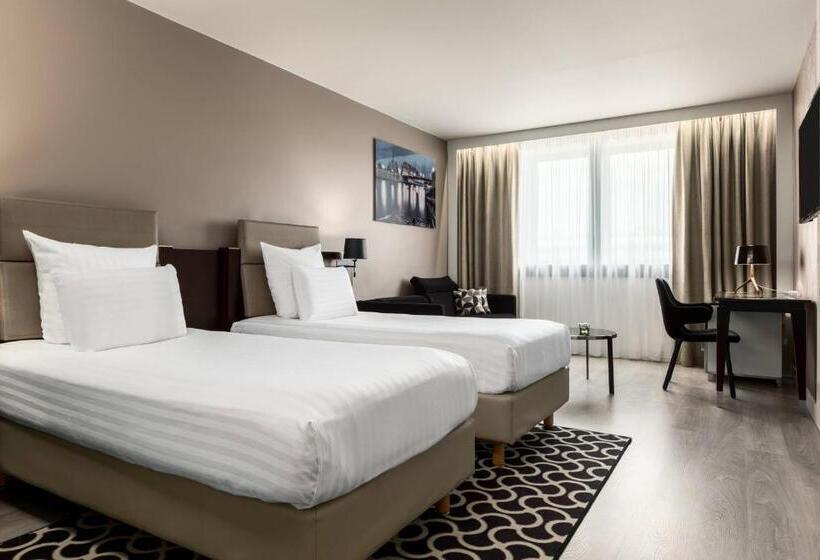 اتاق خانوادگی پرستیژ, Ac Hotel Paris Porte Maillot By Marriott