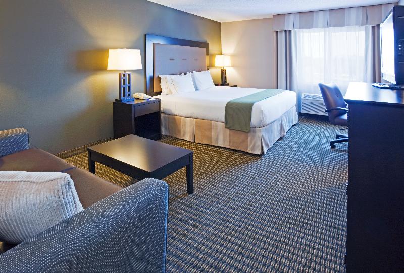 اتاق استاندارد با تخت بزرگ برای معلولان, Candlewood Suites Houma, An Ihg
