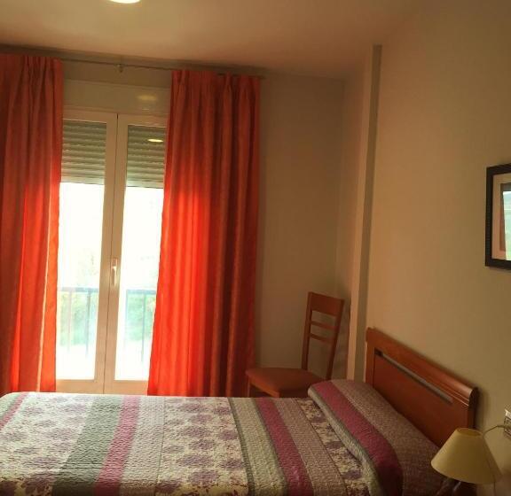 Comfort Single Room, Godofredo