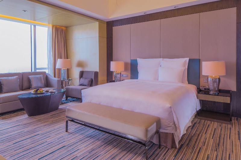 سوئیت کلاب, Renaissance Huizhou