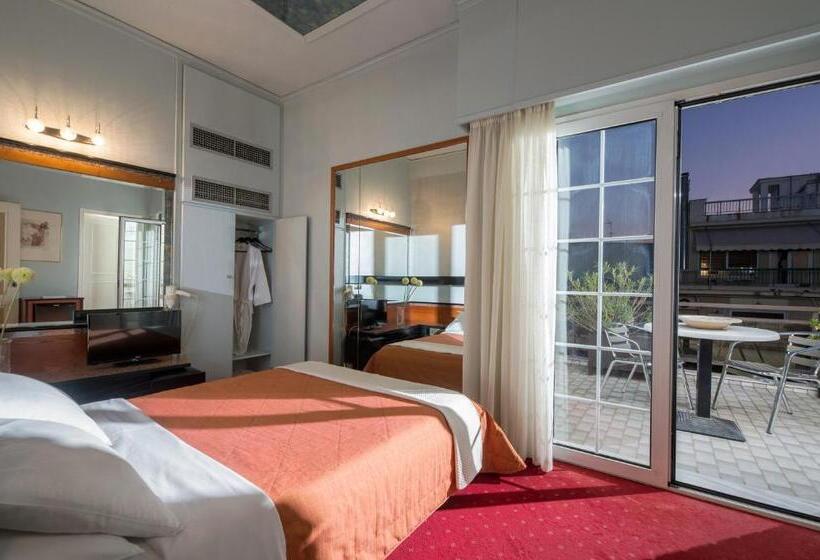 Habitación Estándar con Terraza, Victory Inn