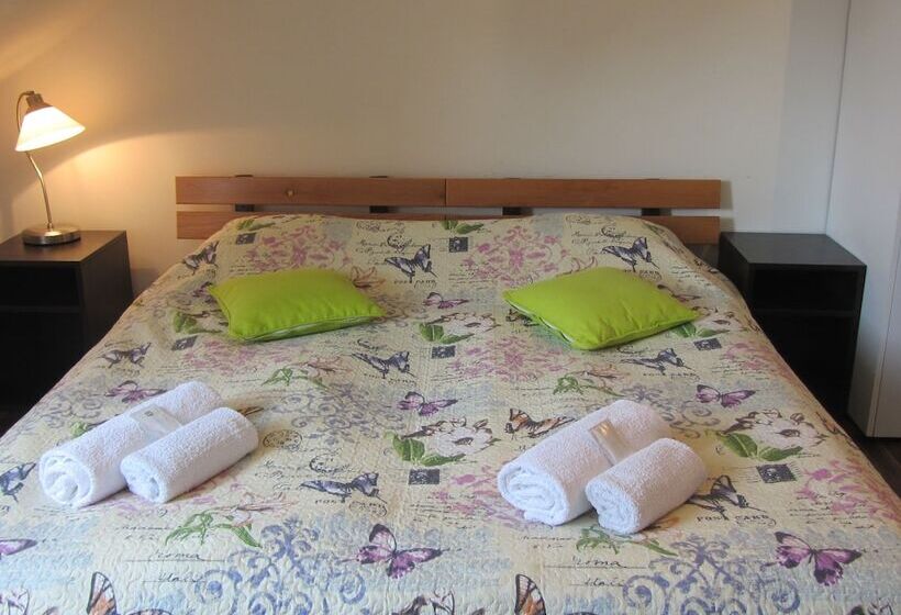 استودیوی استاندارد, Mystayprague Apartments