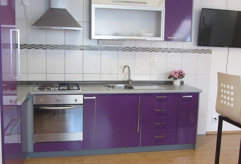 استودیوی استاندارد, Mystayprague Apartments