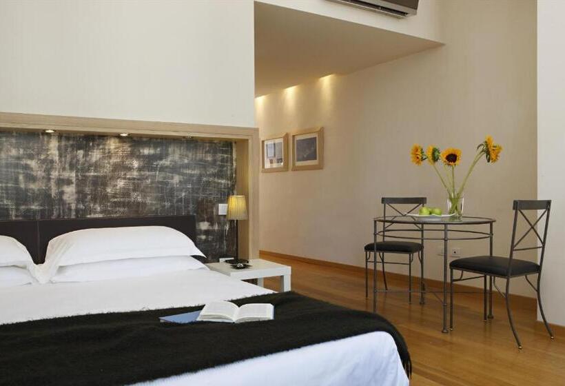 استودیوی لوکس, Relais Piazza Signoria