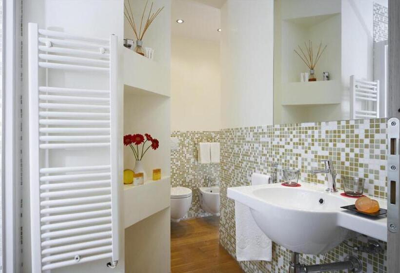 سوئیت کلاسیک, Relais Piazza Signoria