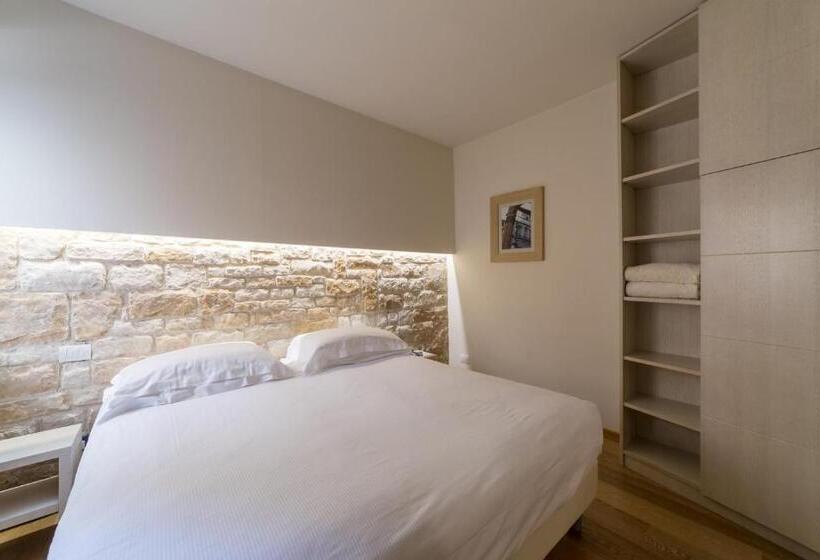 سوئیت کلاسیک, Relais Piazza Signoria