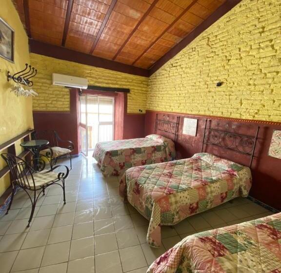 Standard 3 Bett Zimmer Geteiltes Bad, Pension Vergara , Sevilla