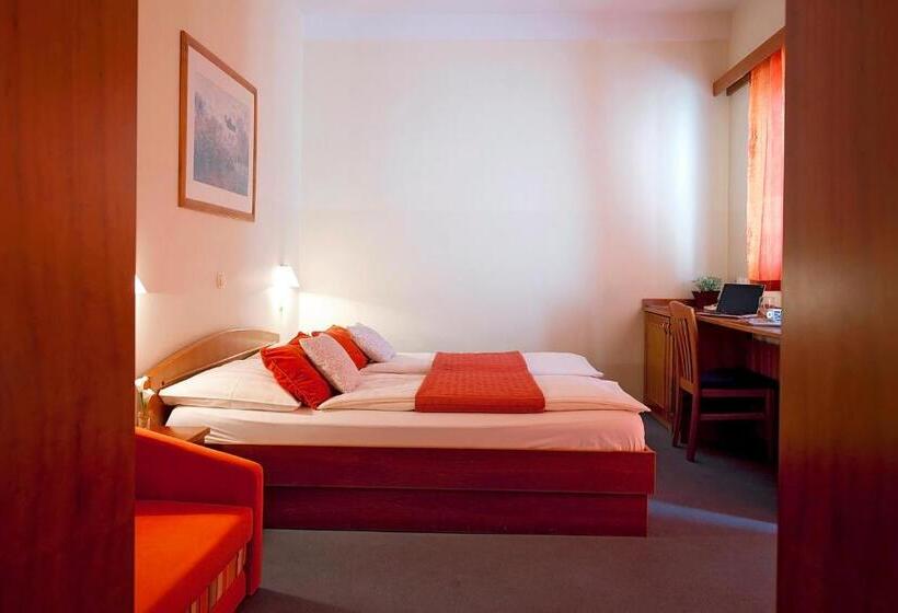 Chambre Standard, Bajt Maribor